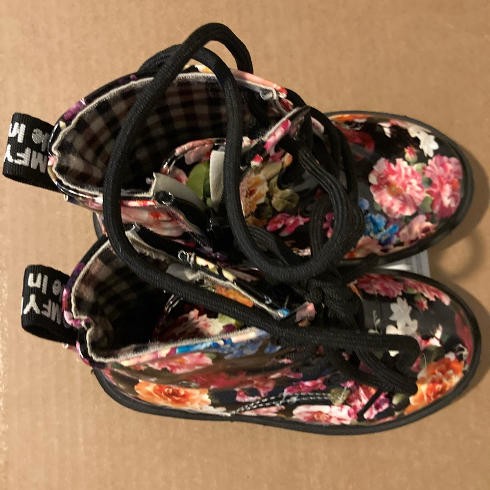 Floral toddler boots - Picture 2 of 4
